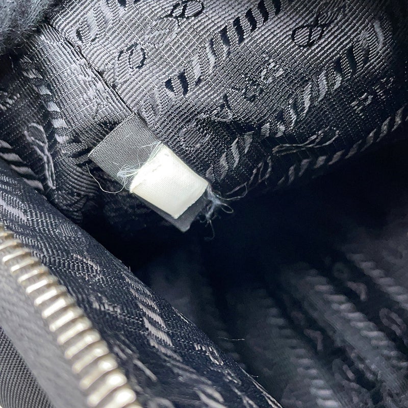 プラダ ショルダーバッグ Re-Edition 2005 ナイロン 1BH204 PRADA 2wayバッグ 黒