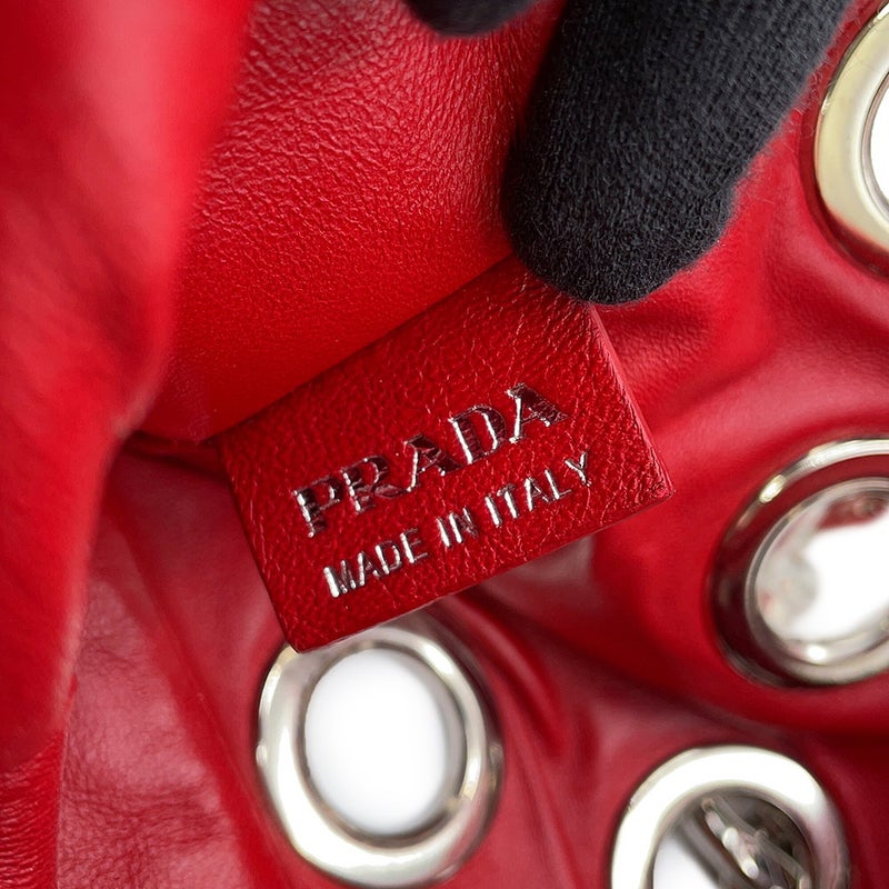 プラダ チェーンハンドバッグ パンチング レザー 1BB017 PRADA