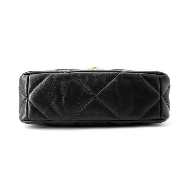 シャネル チェーンショルダーバッグ CHANEL19 マトラッセ ココマーク シャイニーラムスキン AS1160 CHANEL 黒