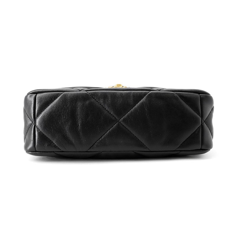 シャネル チェーンショルダーバッグ CHANEL19 マトラッセ ココマーク シャイニーラムスキン AS1160 CHANEL 黒