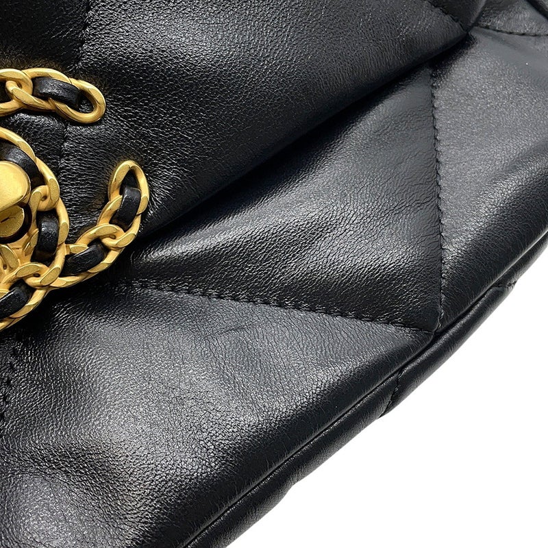 シャネル チェーンショルダーバッグ CHANEL19 マトラッセ ココマーク シャイニーラムスキン AS1160 CHANEL 黒