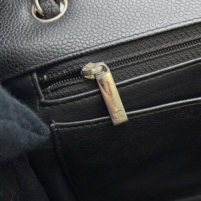 シャネル チェーンショルダーバッグ デカマトラッセ シングルフラップ キャビアスキン CHANEL 黒