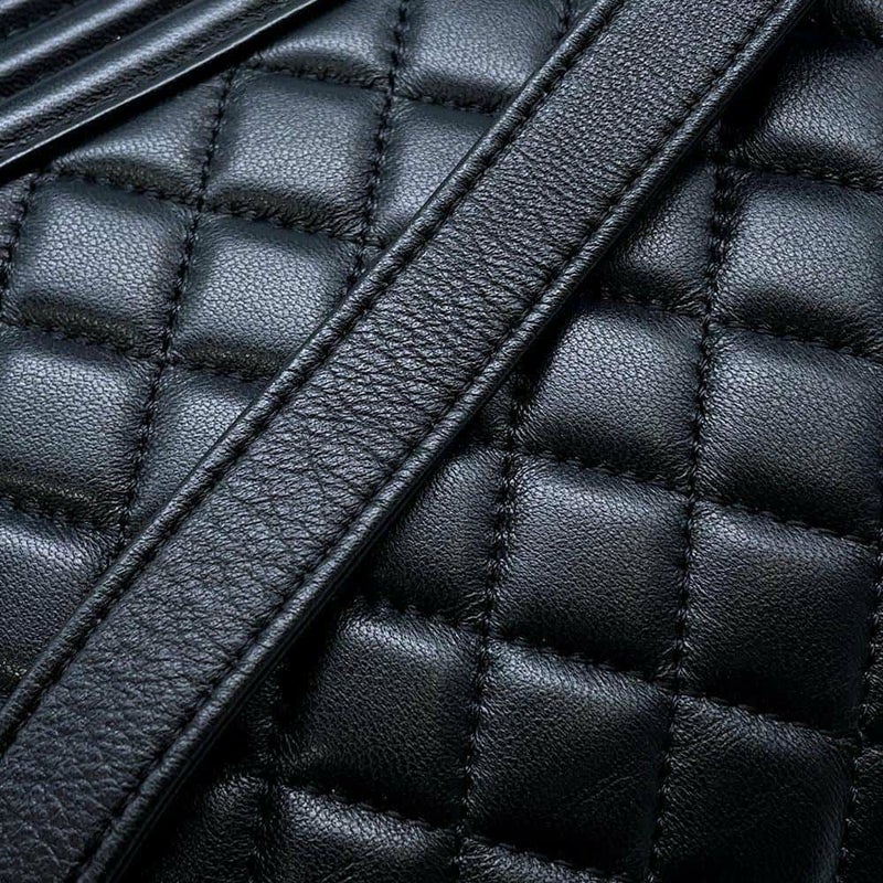 シャネル チェーンショルダーバッグ ココマーク ボーイシャネル A67086 CHANEL 斜めがけ BOY CHANEL 黒