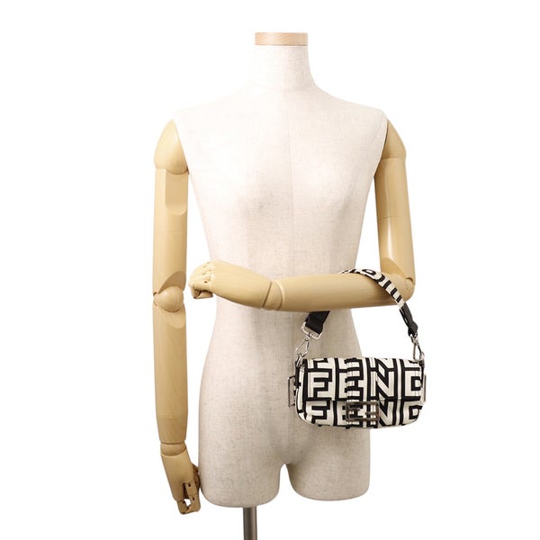 フェンディ ボディバッグ ズッカ バケット ミニ マーク・ジェイコブス コラボ ナイロン 7AS138 FENDI ハンドバッグ 黒 白