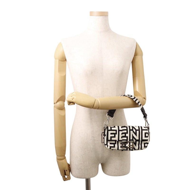 フェンディ ボディバッグ ズッカ バケット ミニ マーク・ジェイコブス コラボ ナイロン 7AS138 FENDI ハンドバッグ 黒 白