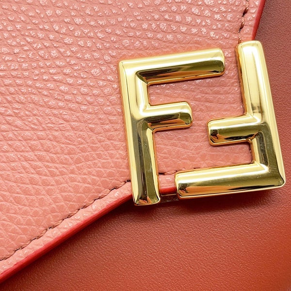 フェンディ チェーンウォレット FFダイヤモンド バイカラー レザー 8M0365 FENDI 財布