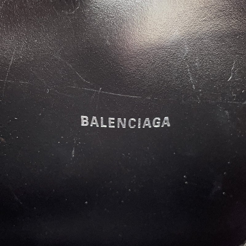 バレンシアガ ショルダーバッグ エブリディ カメラバッグXS ロゴ レザー 552372 BALENCIAGA バッグ