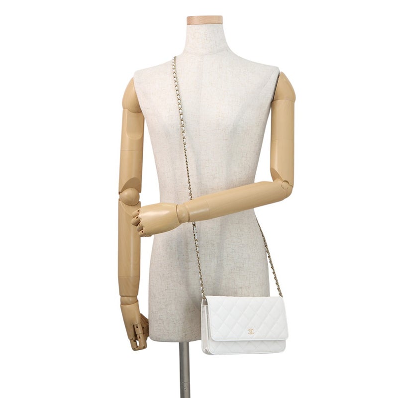シャネル チェーンウォレット クラシック マトラッセ ココマーク キャビアスキン AP0250 CHANEL 財布 白