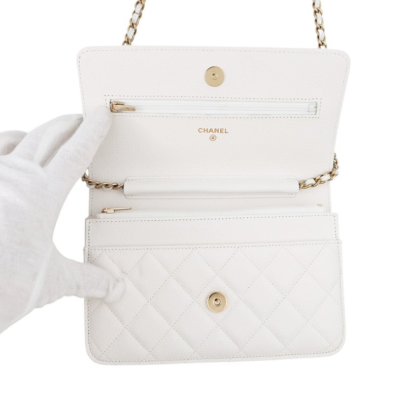 シャネル チェーンウォレット クラシック マトラッセ ココマーク キャビアスキン AP0250 CHANEL 財布 白