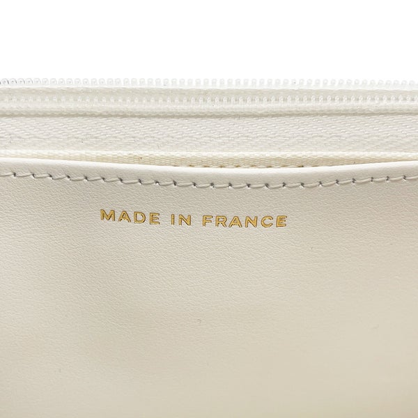 シャネル チェーンウォレット クラシック マトラッセ ココマーク キャビアスキン AP0250 CHANEL 財布 白