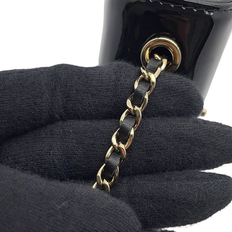 シャネル チェーンショルダーバッグ ココマーク マトラッセ パテント CHANEL ノベルティ 黒
