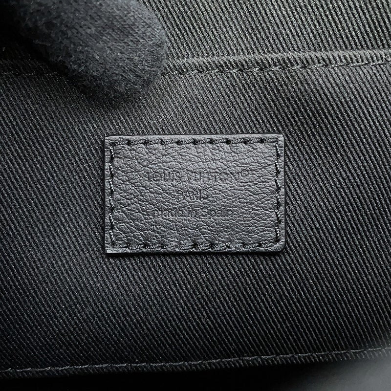 ルイヴィトン ショルダーバッグ モノグラム・シャドウ パルス・ウェアラブル ウォレット M12636 LOUIS VUITTON 黒 ブラック