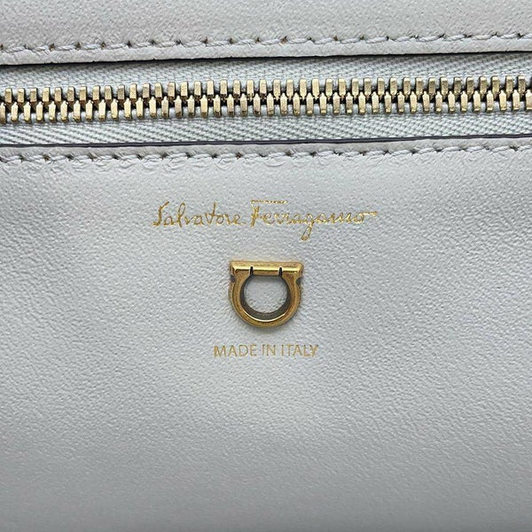 フェラガモ クラッチバッグ ガンチーニ レザー 21H770 Ferragamo バッグ