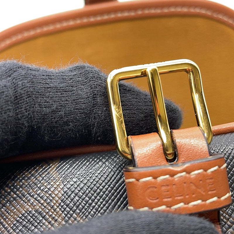 セリーヌ ショルダーバッグ トリオンフ フォルコ ミディアム レザー 191502BZJ.04LU CELINE バッグ