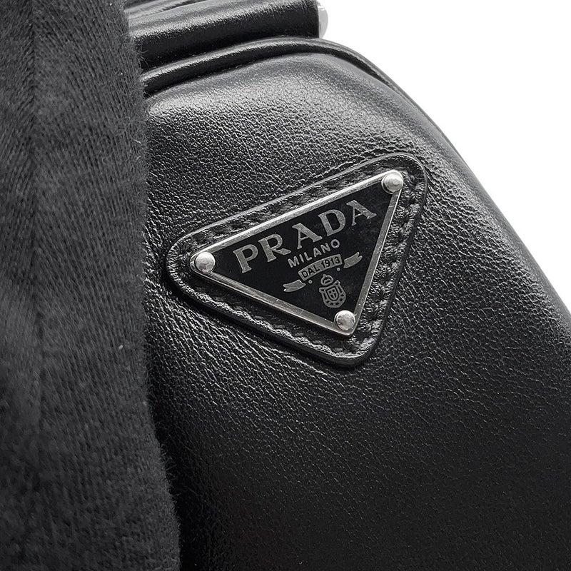 プラダ ショルダーバッグ トライアングル ロゴ レザー 1BH190 PRADA バッグ 黒