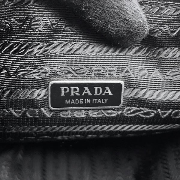 プラダ ショルダーバッグ トライアングル ロゴ レザー 1BH190 PRADA バッグ 黒