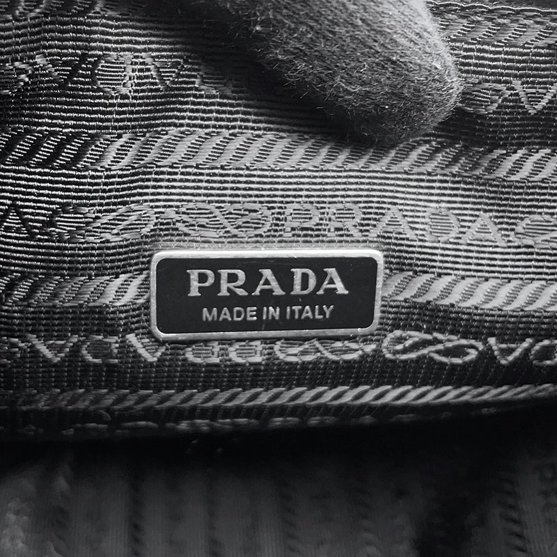プラダ ショルダーバッグ トライアングル ロゴ レザー 1BH190 PRADA バッグ 黒