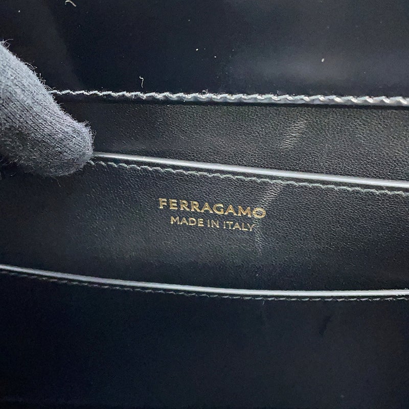 サルヴァトーレ・フェラガモ ハンドバッグ ワンダ ミディアム 213984 Ferragamo 2way 黒