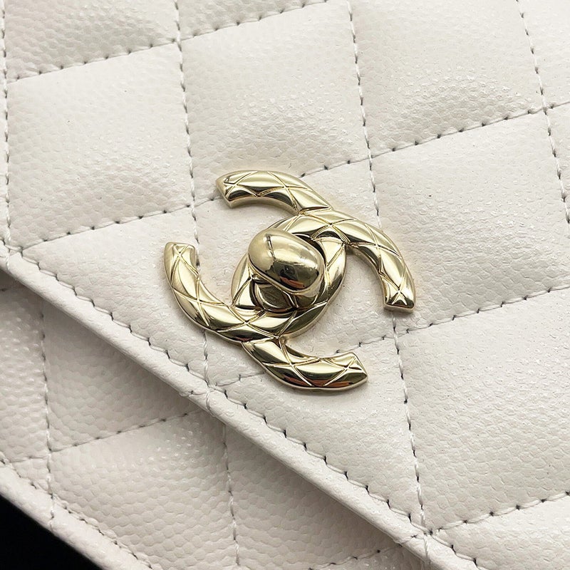 シャネル チェーンウォレット マトラッセ ココマーク トップハンドルキャビアスキン CHANEL 財布