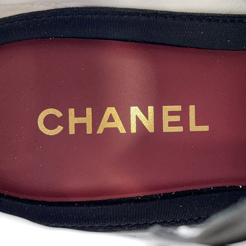 シャネル スニーカー ココマーク マトラッセ レザー/スエード G47274  レディースサイズ38 CHANEL 靴 白 黒