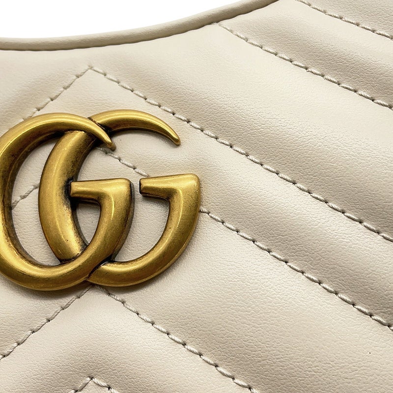グッチ ハンドバッグ GGマーモント ハーフムーン シェブロン キルティング 699514 GUCCI バッグ ワンショルダー 白