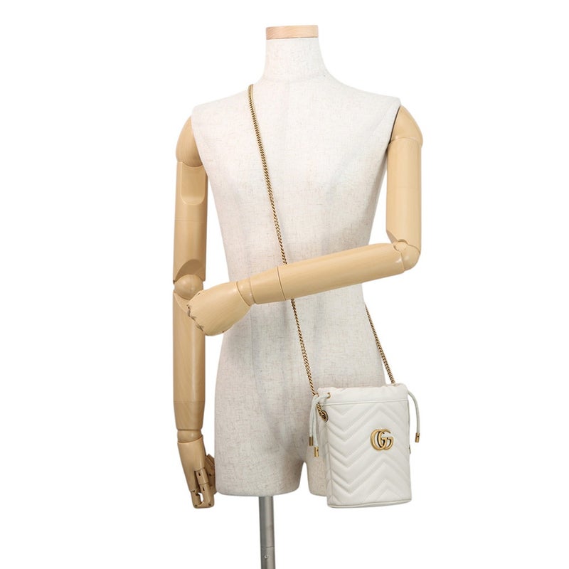 グッチ チェーンショルダーバッグ GGマーモント シェブロン キルティング スモールバケットバッグ 575163 GUCCI 巾着 白