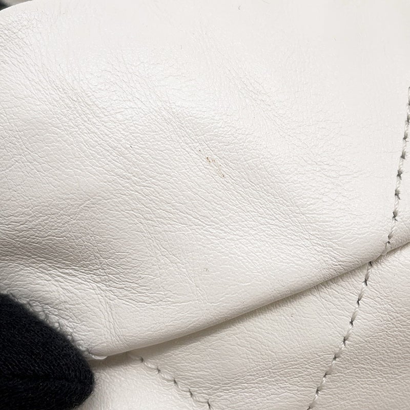 シャネル リュック シャネル22 スモール シャイニーカーフスキン AS3859 CHANEL バックパック  白