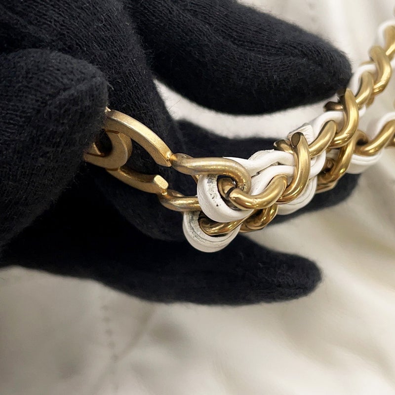 シャネル リュック シャネル22 スモール シャイニーカーフスキン AS3859 CHANEL バックパック  白