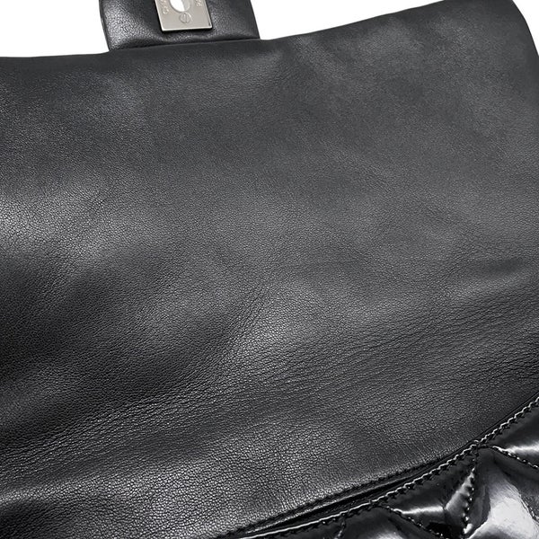 シャネル チェーンショルダーバッグ マトラッセ ココマーク パテント A65051 CHANEL バッグ 黒