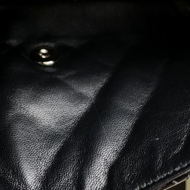 シャネル チェーンショルダーバッグ マトラッセ ココマーク パテント A65051 CHANEL バッグ 黒