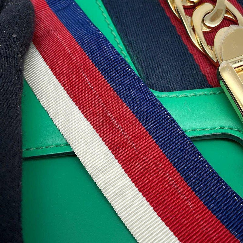 グッチ ショルダーバッグ シルヴィ 421882 GUCCI 2wayハンドバッグ チェーンモチーフ 白