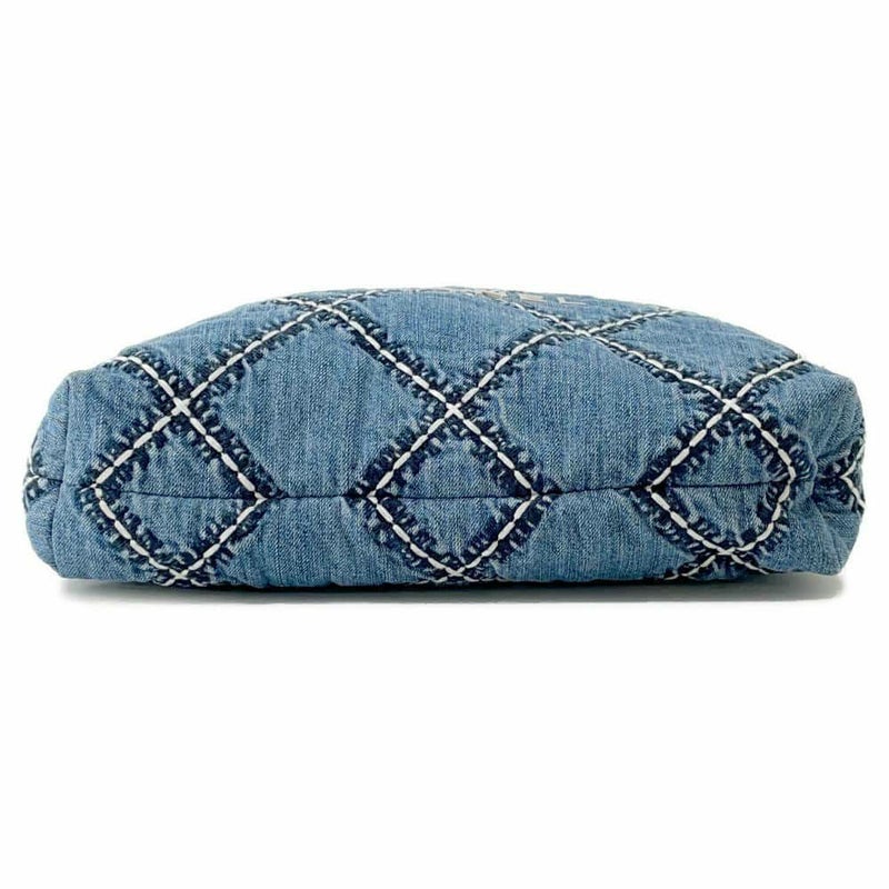 シャネル チェーンショルダーバッグ CHANEL 22 マトラッセ スモール デニム AS3260 CHANEL ポーチ付き