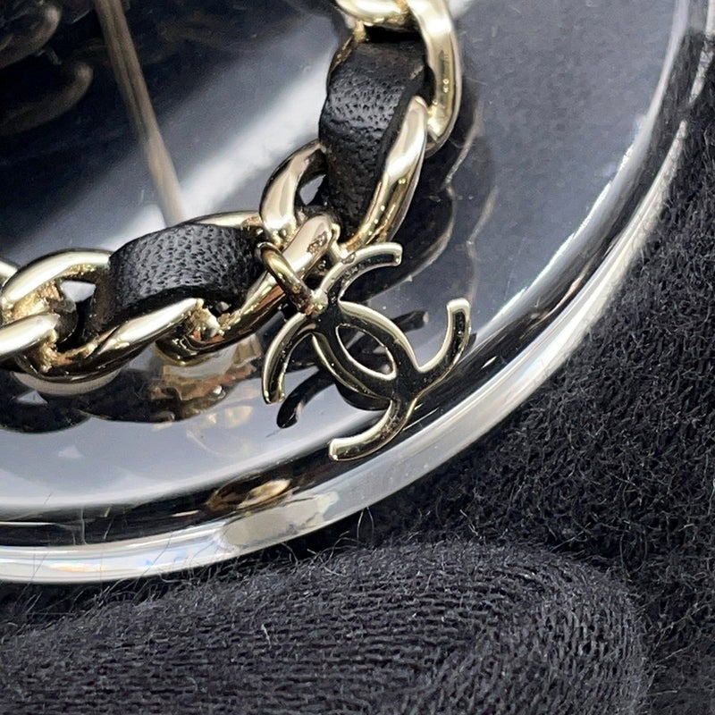 シャネル ブローチ NO.5 ラウンド クリア B18 B CHANEL アクセサリー