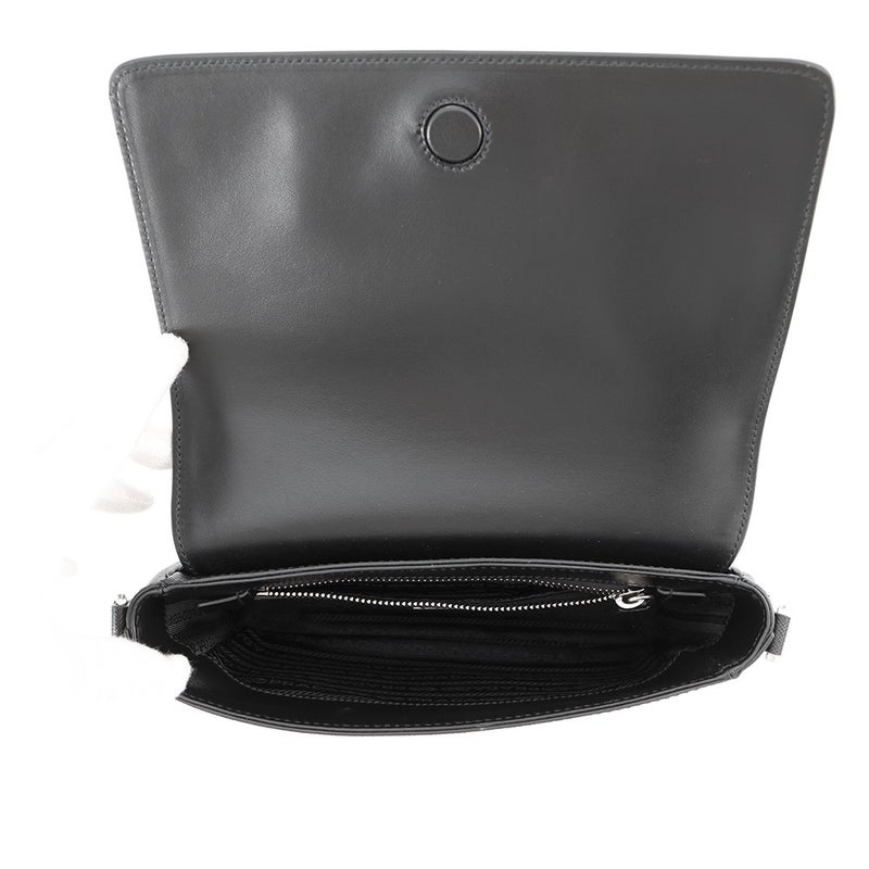 プラダ ショルダーバッグ トライアングルロゴ サフィアーノ レザー 2VD059 PRADA 黒