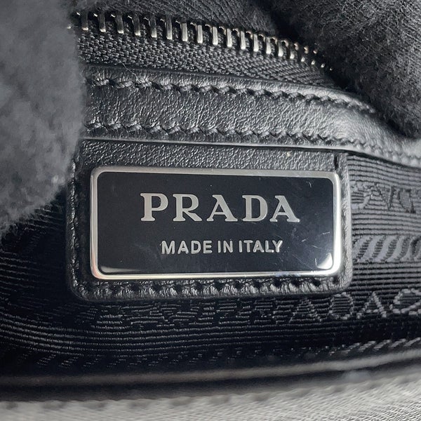 プラダ ショルダーバッグ トライアングルロゴ サフィアーノ レザー 2VD059 PRADA 黒