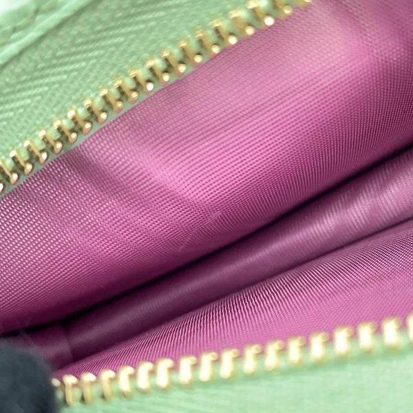 グッチ 二つ折り財布 ばなにゃ コンパクトウォレット レザー 701009 GUCCI 財布