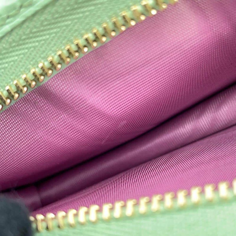 グッチ 二つ折り財布 ばなにゃ コンパクトウォレット レザー 701009 GUCCI 財布