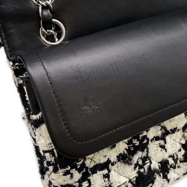 シャネル チェーンショルダーバッグ マトラッセ25 ココマーク ツイード ダブルチェーン A01112 CHANEL 白 黒