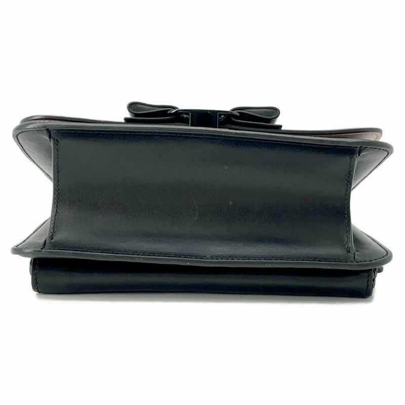 サルヴァトーレ・フェラガモ チェーンショルダーバッグ ヴァラ リボン 21 G877 Ferragamo 黒