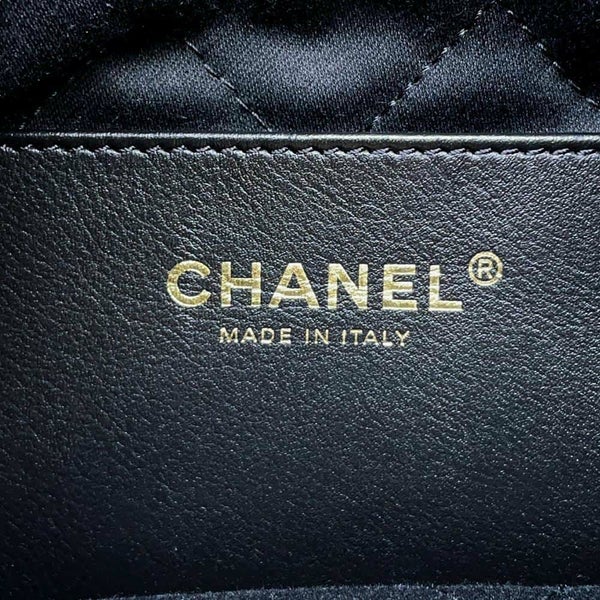 シャネル ハンドバッグ CHANEL 22 ミニ ココマーク シャイニーカーフレザー AS3980 CHANEL 2wayショルダーバッグ 黒