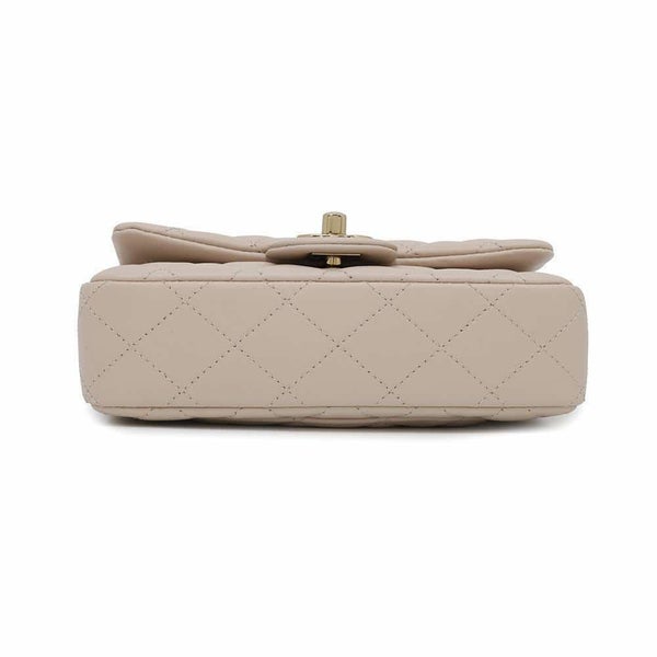 シャネル チェーンショルダーバッグ ミニマトラッセ ココマーク ラムスキン AS5219 CHANEL フラップ バッグ