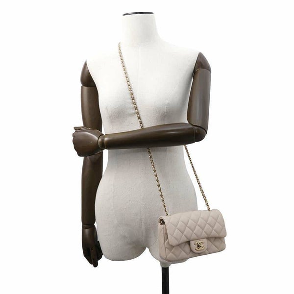 シャネル チェーンショルダーバッグ ミニマトラッセ ココマーク ラムスキン AS5219 CHANEL フラップ バッグ