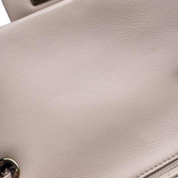 シャネル チェーンショルダーバッグ ミニマトラッセ ココマーク ラムスキン AS5219 CHANEL フラップ バッグ