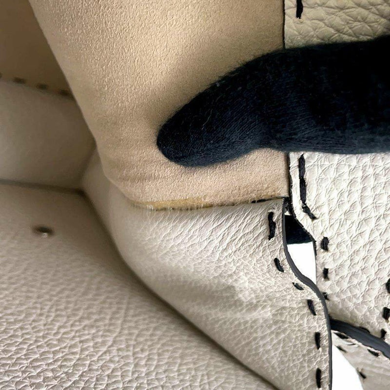 フェンディ ハンドバッグ ピーカブー アイシーユー セレリア 8BN321 FENDI 2wayショルダーバッグ 白 黒