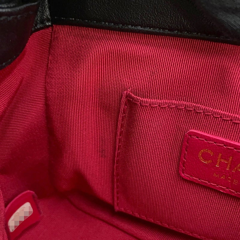 シャネル チェーンショルダーバッグ マトラッセ ココマーク トップハンドル ミニフラップ AS1357 CHANEL 黒