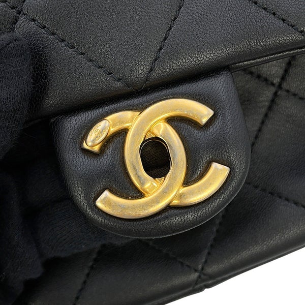 シャネル チェーンショルダーバッグ マトラッセ ココマーク トップハンドル ミニフラップ AS1357 CHANEL 黒