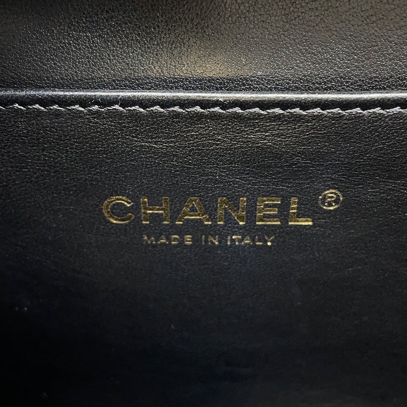 シャネル チェーンショルダーバッグ ココマーク マトラッセ バニティ トップハンドル キャビアスキン AS3221 CHANEL 黒