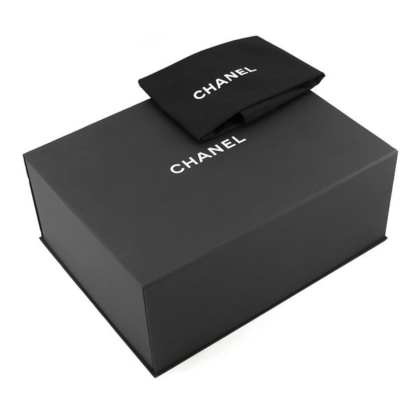 シャネル ショルダーバッグ ココマーク マトラッセ マキシボーリングバッグ シャイニーカーフレザー CHANEL 黒