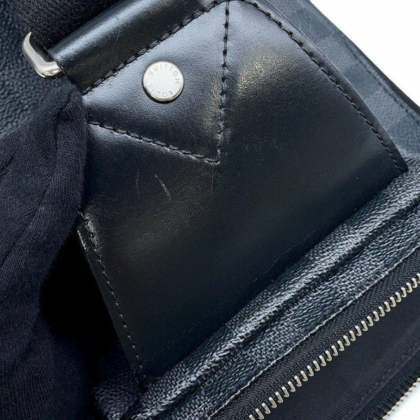ルイヴィトン ボディバッグ ダミエ・グラフィット アヴェニュー・スリングバッグ N41719 LOUIS VUITTON 黒 ブラック