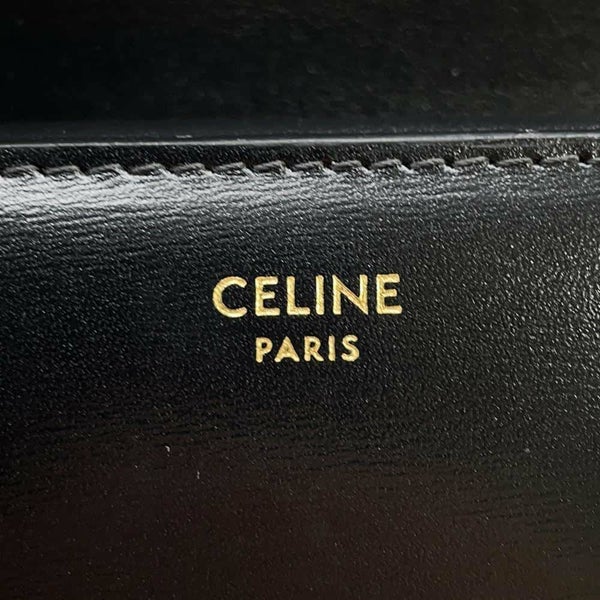 セリーヌ 三つ折り財布 トリオンフ スモール フラップウォレット 10D783DPV.38NO CELINE 財布 黒